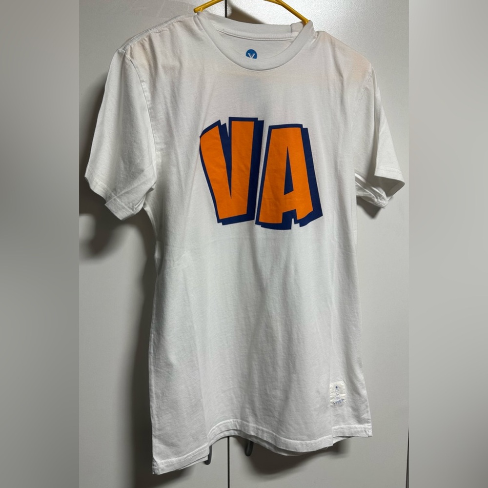VAST Life graphic t-shirt NWT